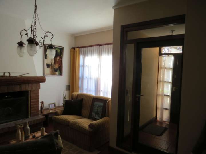 Casa en venta en Calle 54, 3733, Necochea