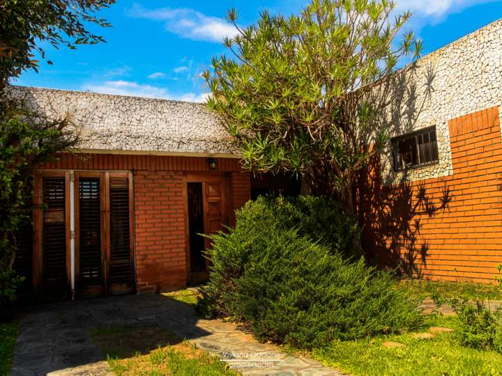 Casa en venta en Gabriela Mistral, Buenos Aires