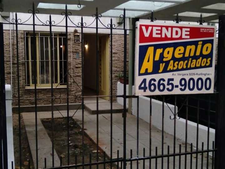 Departamento en venta en Cristóbal Colón, Buenos Aires