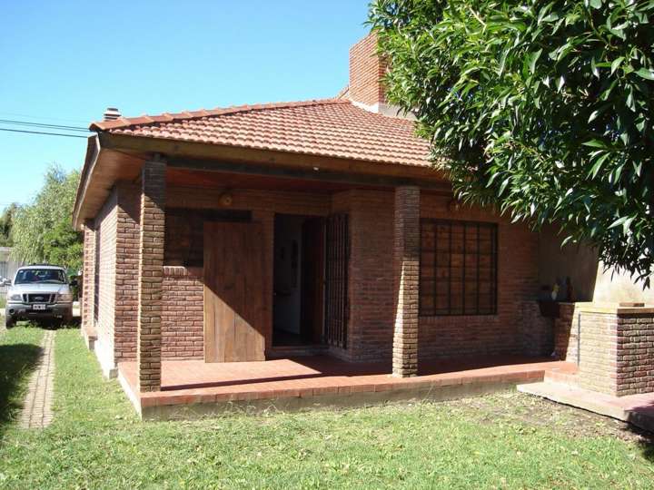 Casa en venta en Calle 10, Buenos Aires