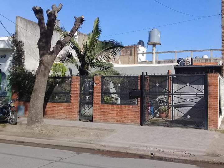 Casa en venta en Avenida El Callao, Grand Bourg