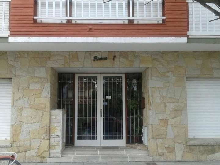 Departamento en venta en Calle 15, 698, Miramar