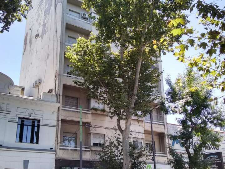 Departamento en venta en Avenida Caseros, 3034, Ciudad Autónoma de Buenos Aires