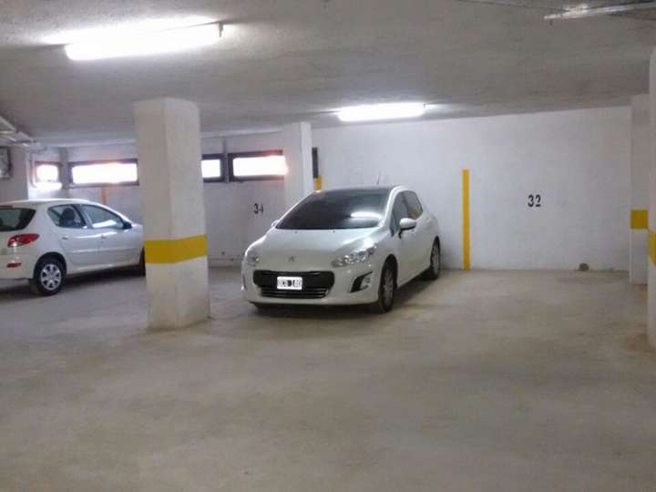 Cochera en venta en Sobremonte, 246, Córdoba