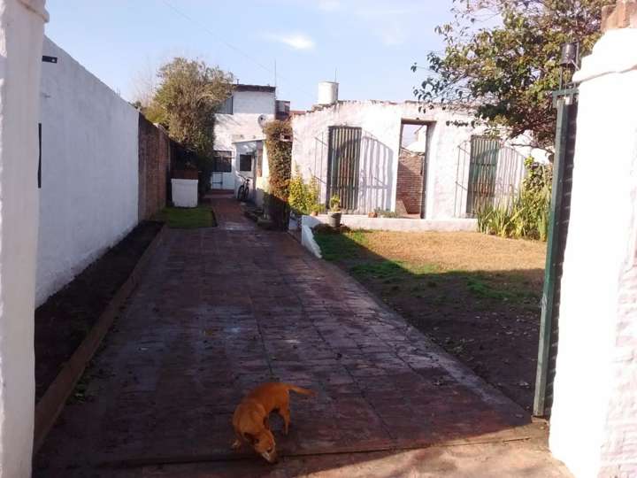 Casa en venta en Eva Duarte, Bella Vista