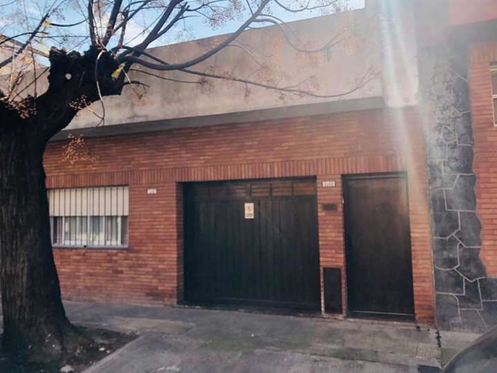 Casa en venta en Trole, 502, Ciudad Autónoma de Buenos Aires