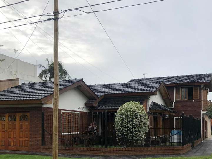 Casa en venta en Necochea, Buenos Aires