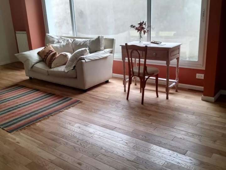 Casa adosada en venta en Hijas de la Misericordia, Chivilcoy