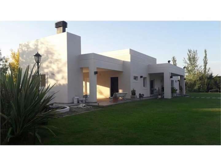 Casa en venta en Avenida Juan Pablo II, San Vicente