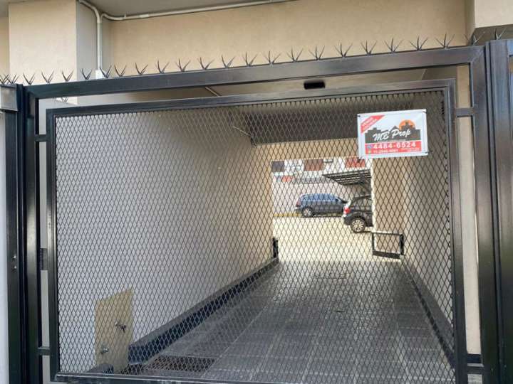 Cochera en venta en Cervantes, 1927, Villa Luzuriaga