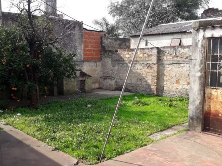 Casa en venta en Peribebuy, 1068, Buenos Aires