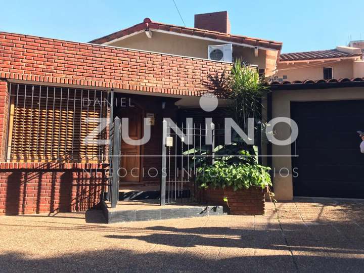 Casa en venta en Cornelio Saavedra, Buenos Aires