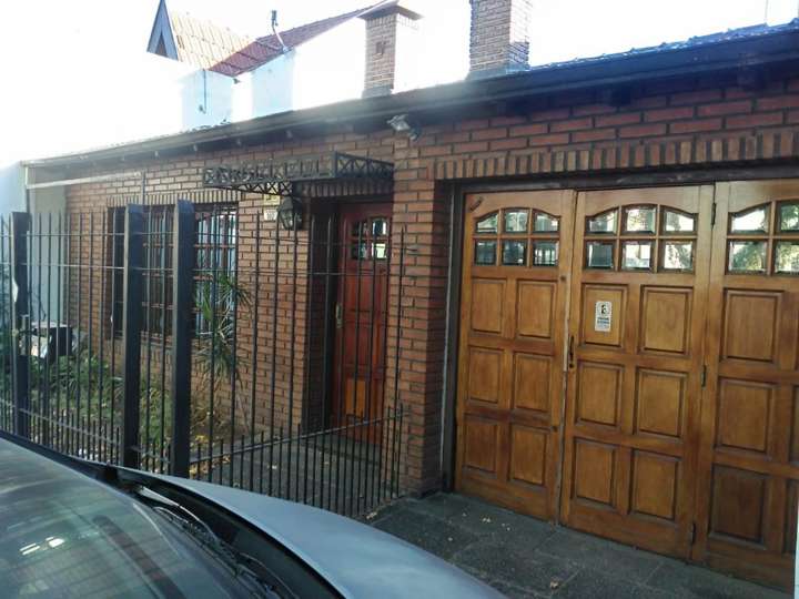 Casa en venta en Coronel Pablo Zufriategui, 1018, Buenos Aires