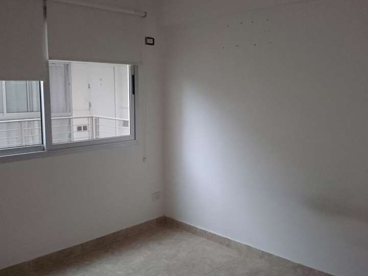 Departamento en venta en Suipacha, 215, Haedo