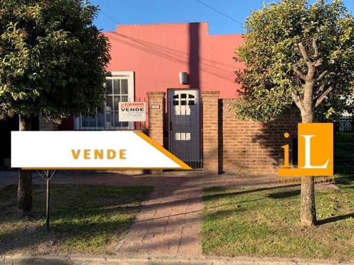 Casa en venta en Larrea, 459, Brandsen