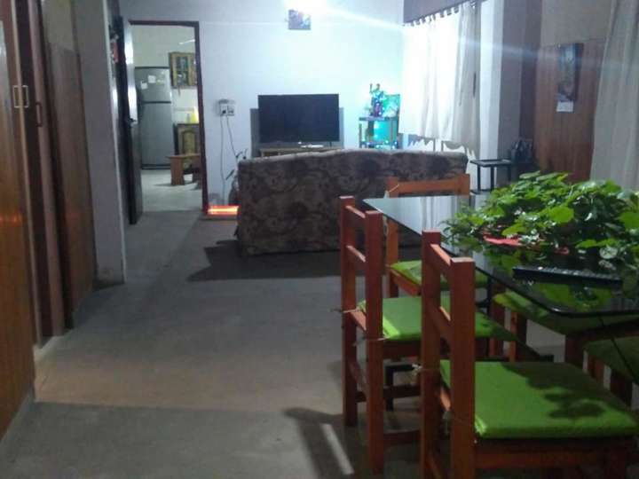 Casa en venta en Ramón Cabot, Garín