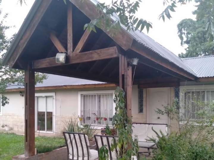 Casa adosada en venta en Mirasoles, Belén de Escobar