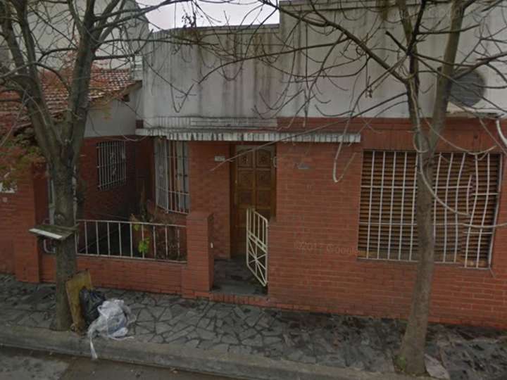 Casa en venta en Hilario Ballesteros, 1007, Villa Sarmiento