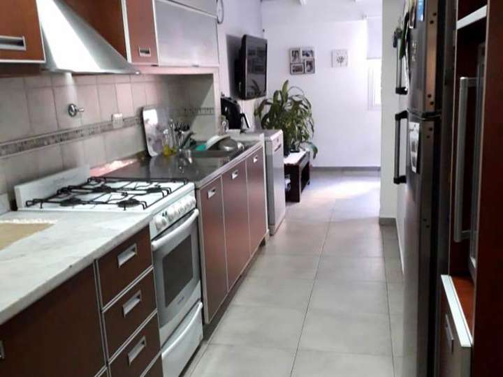 Casa en venta en Monseñor José Marcón, 800, Villa Luzuriaga