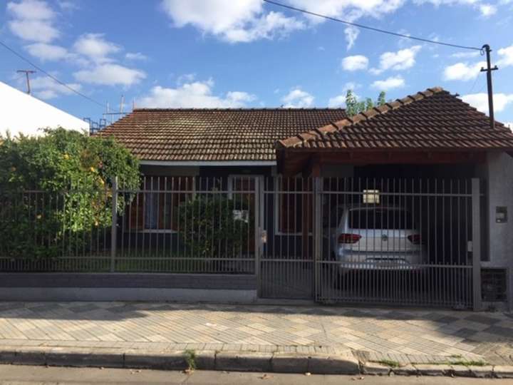 Casa en venta en Nicolás Avellaneda, Buenos Aires