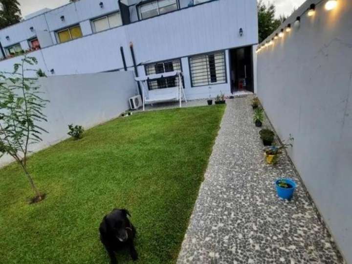 Casa en venta en Rafael Arcos, Buenos Aires