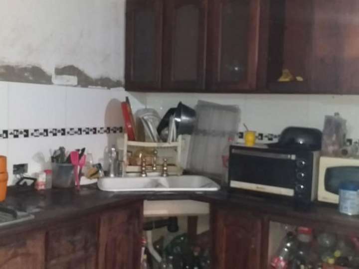 Casa en venta en 100 - Salta, 4970, Billinghurst