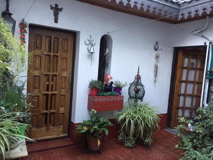 Edificio en venta en Enrique Ochoa, 302, Ciudad Autónoma de Buenos Aires