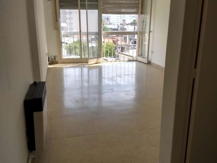 Departamento en venta en Zapiola, 1, Buenos Aires