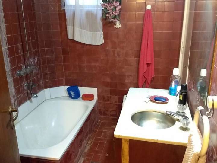 Casa en venta en La Paz, 4099, Villa Luzuriaga