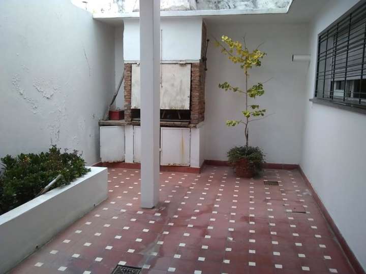 Edificio en venta en Primero de Mayo, 1192, Buenos Aires