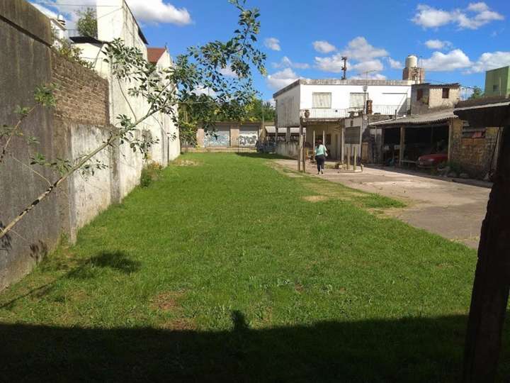 Terreno en venta en Belisario Roldán, Buenos Aires