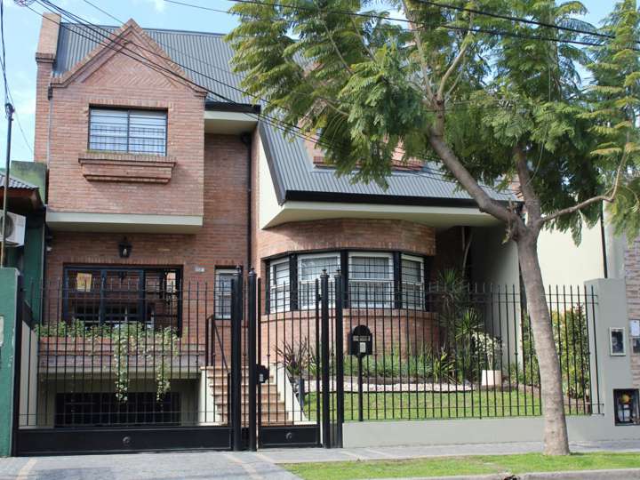 Casa en venta en Bartolomé Mitre, 505, Burzaco