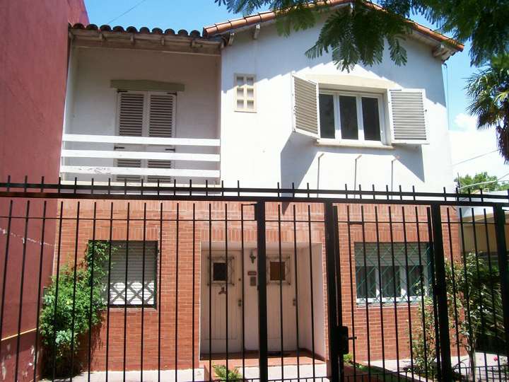 Casa en venta en Bartolomé Mitre, 1246, Adrogué