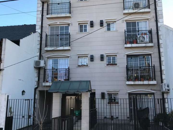 Departamento en venta en Defensa, 836, Haedo