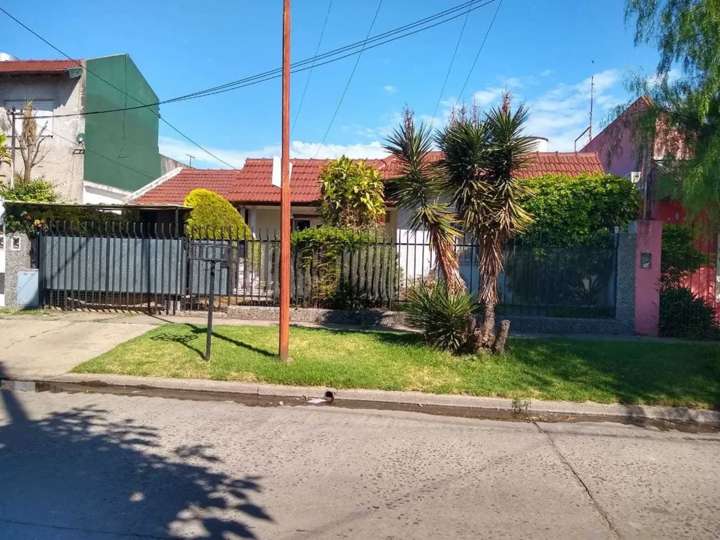 Casa en venta en Santander, 3249, Villa Luzuriaga