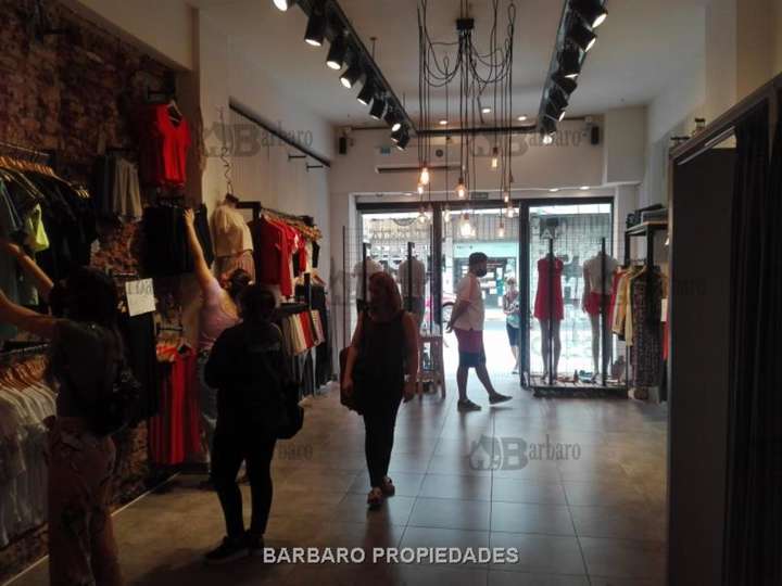 Comercial / Tienda en alquiler en 89 - Intendente Alberto Manuel Campos, 1900, General San Martín