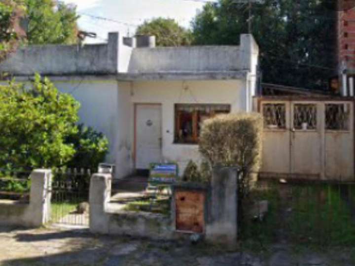 Terreno en venta en Arribeños, 1801, Villa Luzuriaga