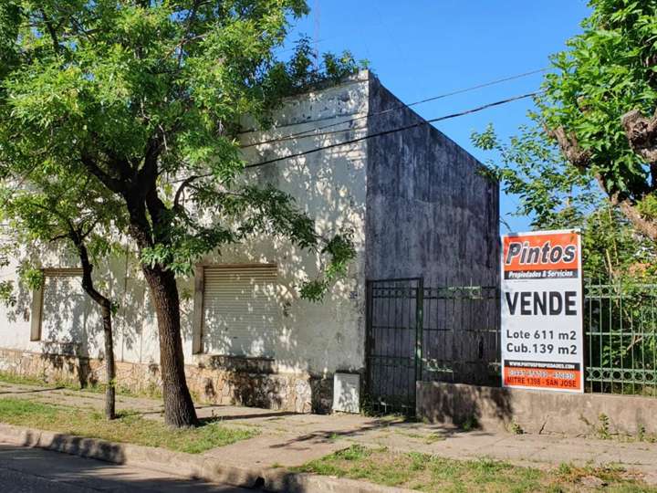 Casa en venta en Urquiza, 1299, San José