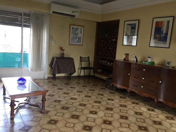 Edificio en venta en Traful, Ciudad Autónoma de Buenos Aires