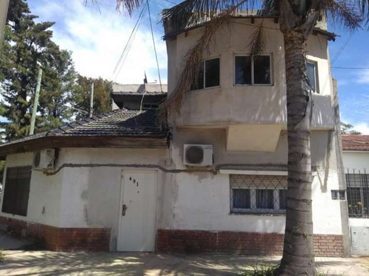 Casa en venta en Bermejo, 402, Villa Luzuriaga