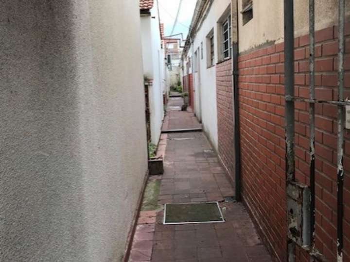 Edificio en venta en 515 - Lisandro de la Torre, 1261, Buenos Aires