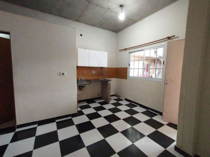 Departamento en alquiler en 45 - Sarmiento, 8957, José León Suárez