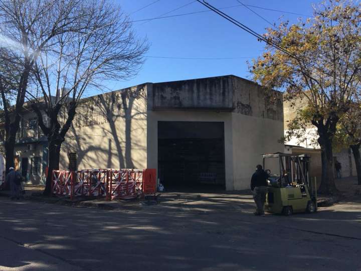 Comercial / Tienda en venta en Doctor Domingo Cabred, 4600, Ciudad Autónoma de Buenos Aires