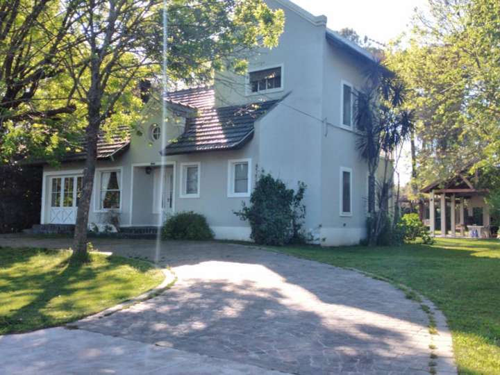 Casa en venta en Avenida Hipólito Yrigoyen, Glew