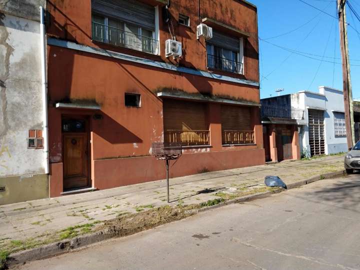 Edificio en venta en Hipólito Vieytes, San Fernando