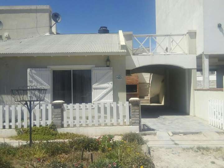 Casa en venta en Nahuel Huapi, 173, Balneario Las Grutas