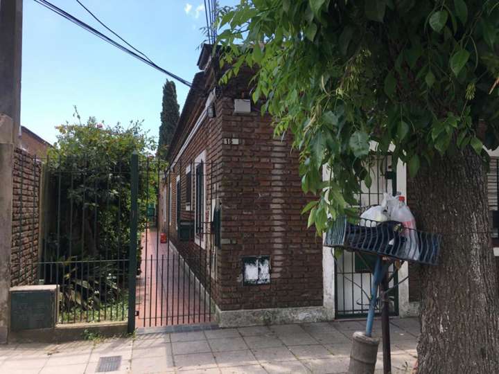 Edificio en venta en Intendente Pedro Olivieri, 5, Buenos Aires