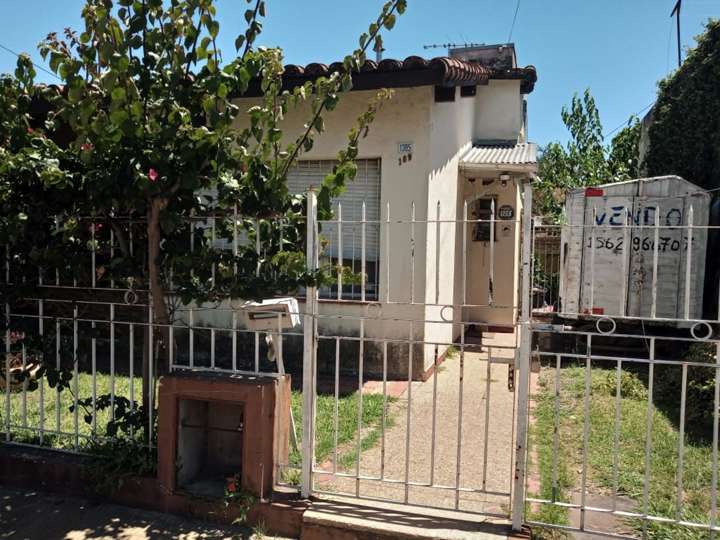 Casa en venta en 202 - Miguel Ángel, 1402, José León Suárez