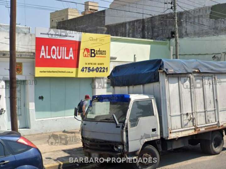 Comercial / Tienda en alquiler en Avenida 101 - Doctor Ricardo Balbín, 2500, Buenos Aires