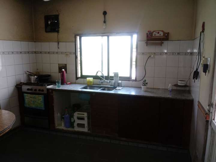 Casa en venta en José Indart, 902, Lomas del Mirador